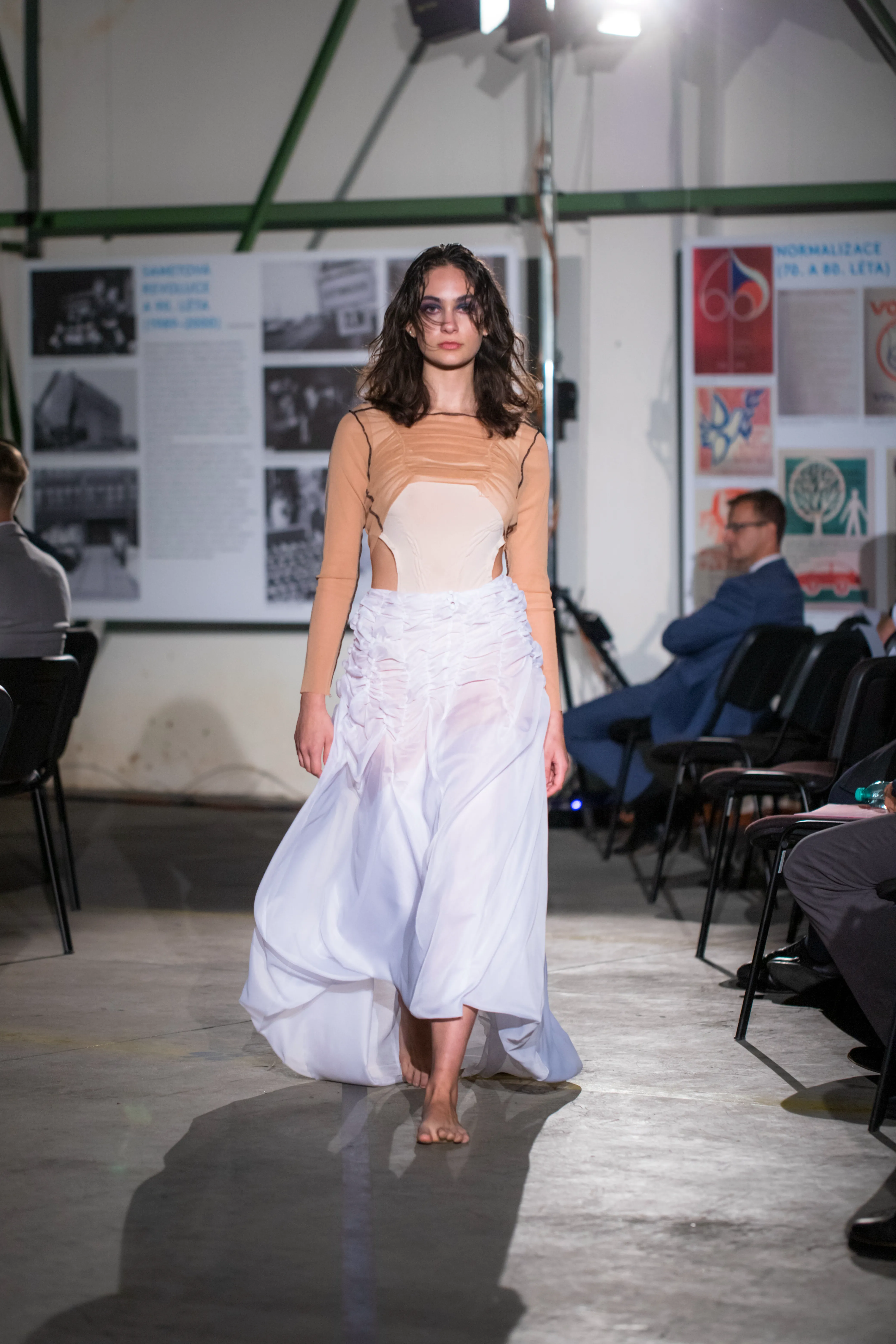 LOOK 0.4